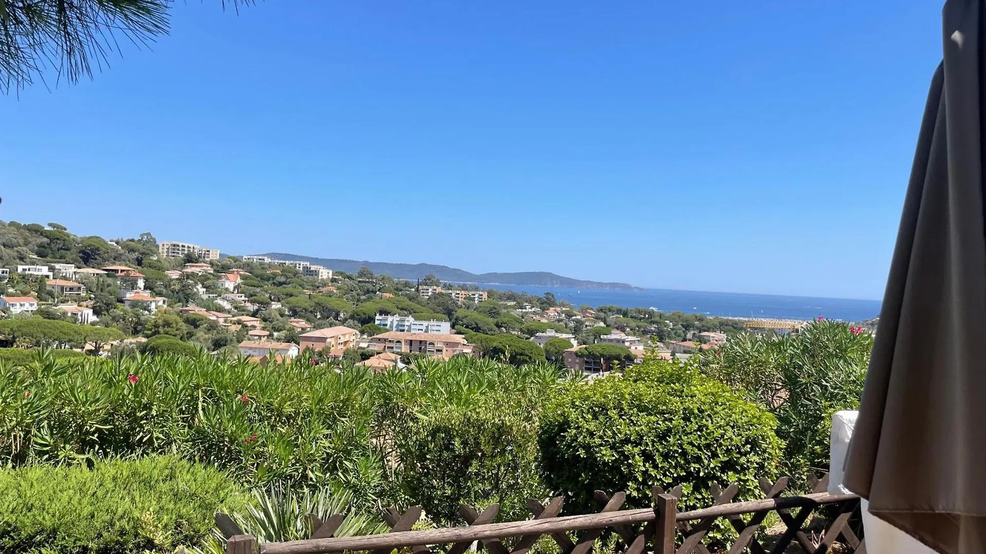 Villa Mazet Avec Vue Mer à Cavalaire-sur-Mer
