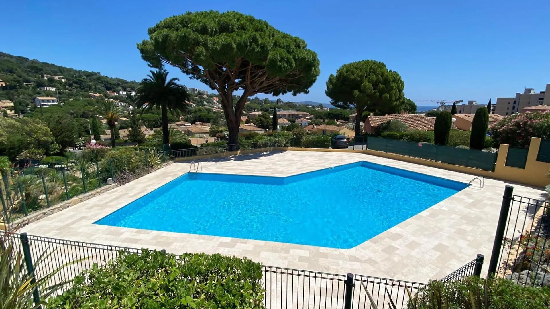 Hébergement de vacances Villa Mazet Avec Vue Mer à Cavalaire-sur-Mer
